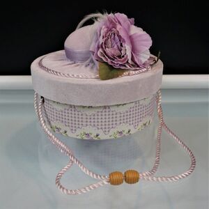Vintage Decorative Gift Box Floral Lavender Round Keepsake Box Faux Flowers Lid